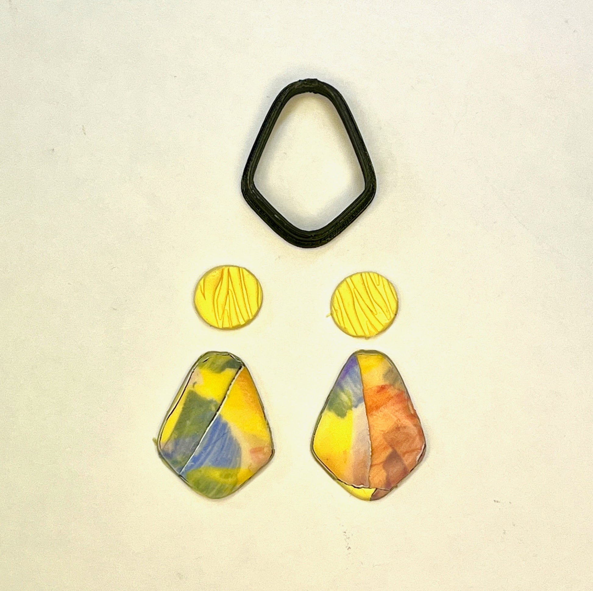 cutter shape and examples of earring using this shape
